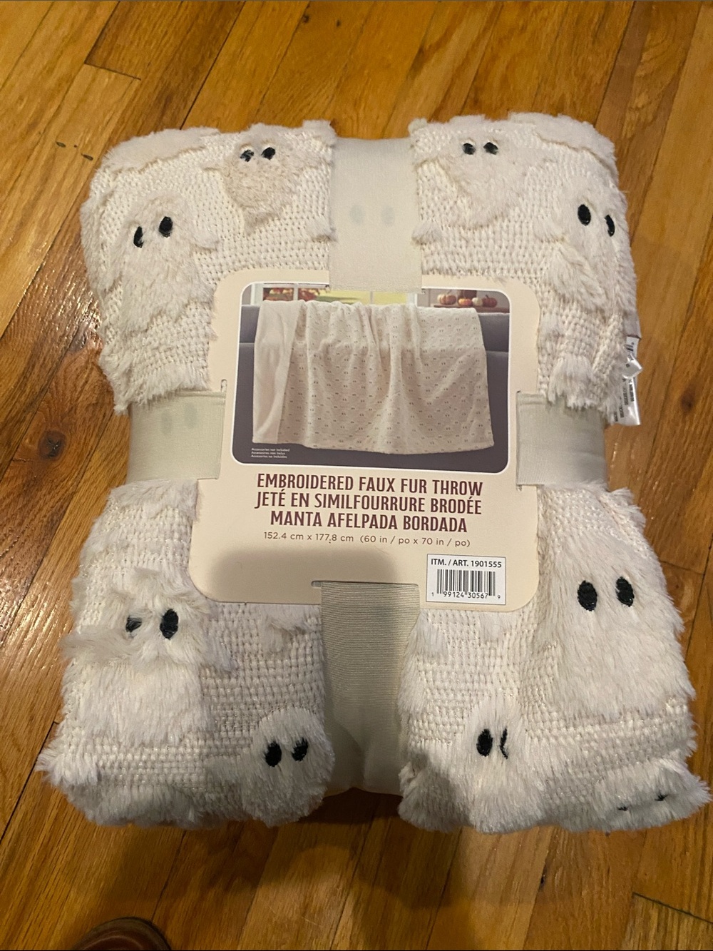NWT Costco Ghost White Embroidered Faux Fur Ghost Throw